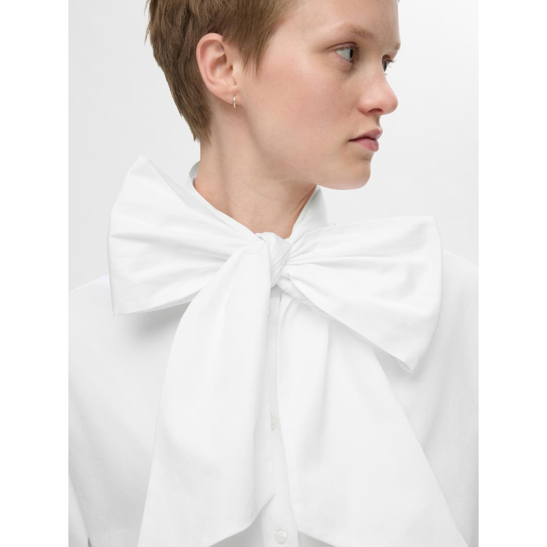 Juno Short Sleeved Bow Shirt